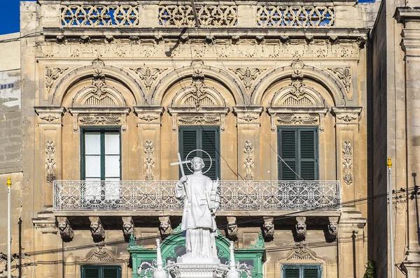 Svatého Vavřince ve Vittoriose náměstí v birgu, malta — Stock fotografie