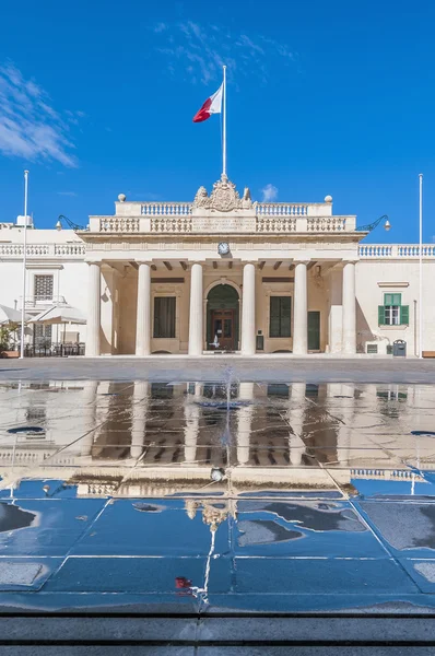 Hlavní stráž budova ve Vallettě, malta — Stock fotografie