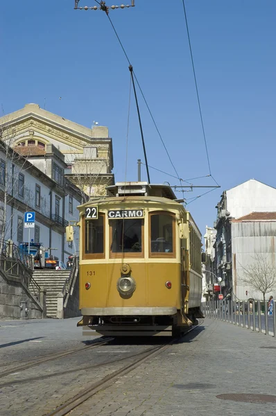 Carmo tram no Porto, Portugal — Fotografia de Stock