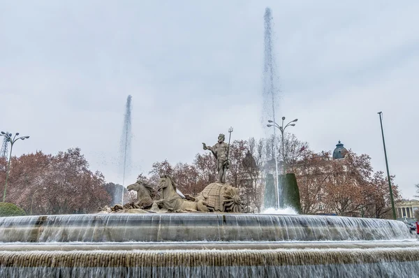 Neptunus fontän i madrid — Stockfoto