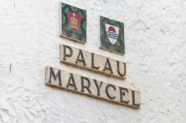 Cartel de Palau Maricel en Sitges España — Foto de Stock
