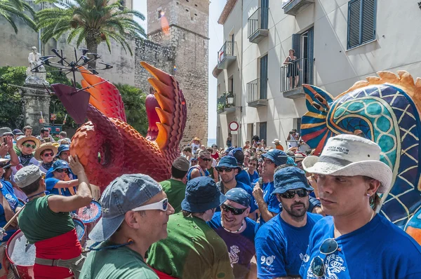 Aliga fantastisk siffra på festa major i sitges, Spanien — Stockfoto