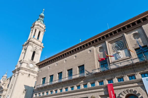 Basílica de Nuestra Señora del Pilar en Zaragoza, España — Foto de Stock