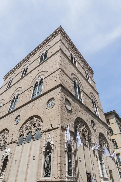 Orsanmichele ist eine Kirche in der via calzaiuoli in florenz, italien. — Stockfoto