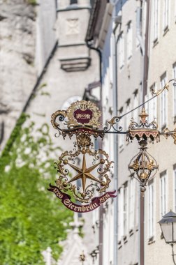 getreidegasse Salzburg, austr eski kentte alışveriş