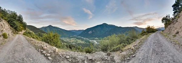 Vallée de Buesa près du parc national Ordesa y Monte Perdido — Photo