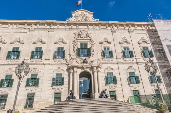 The Auberge de Castille in Valletta, Malta — Stock Photo, Image