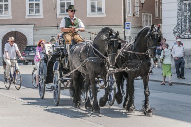 arabası sokakta salzburg, Avusturya