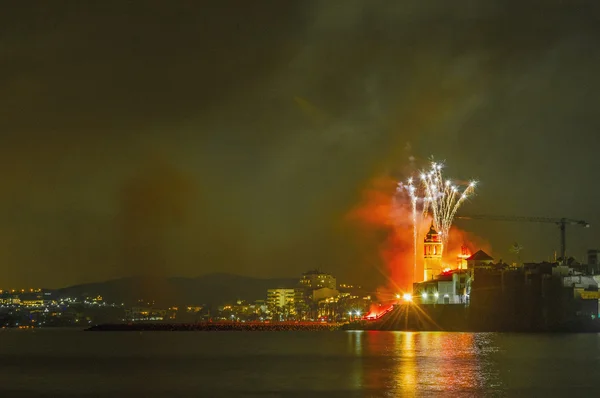 カステル デ foc 花火フェスタ主要 celebrati 内 — ストック写真