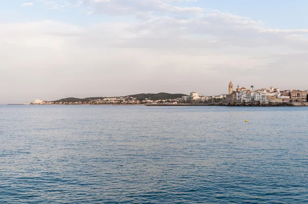 Χωριό στον ορίζοντα στο sitges, Ισπανία — Φωτογραφία Αρχείου