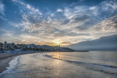 gün batımında sitges, İspanya