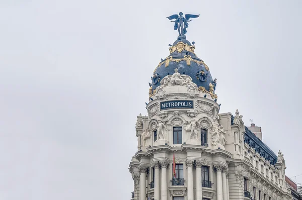 Metropolis byggnad i madrid, Spanien — Stockfoto