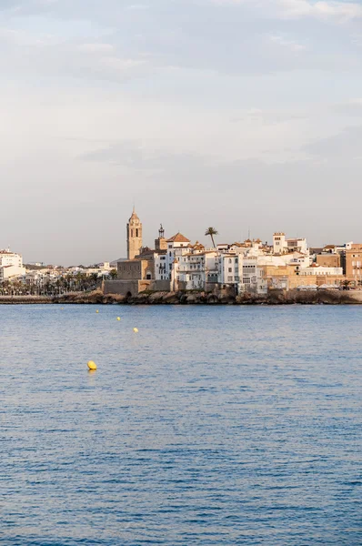 Χωριό στον ορίζοντα στο sitges, Ισπανία — Φωτογραφία Αρχείου