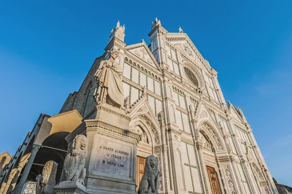 Bazilika svatého kříže ve Florencii, Itálie — Stock fotografie