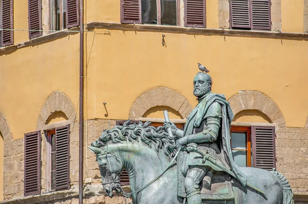 Estátua de Cosimo di Giovanni degli Medici em Florença, Itália — Fotografia de Stock