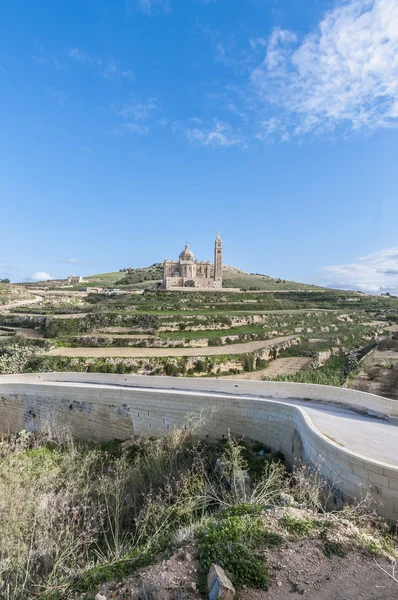 Церковь Та Пину недалеко от Гарба в Гозо, Мальта — стоковое фото
