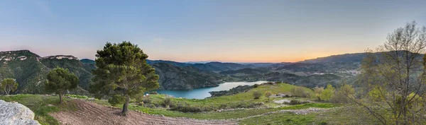 Siurana damm bei tarragona, spanien — Stockfoto