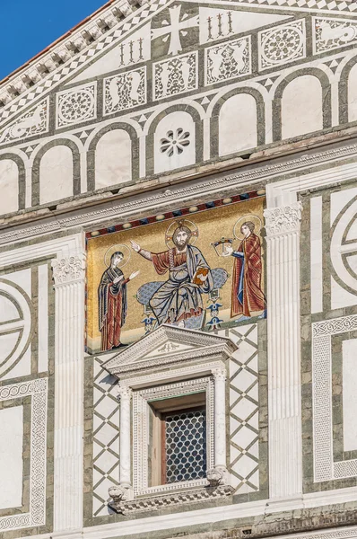 Basilica di San Miniato al Monte a Firenze . — Foto Stock