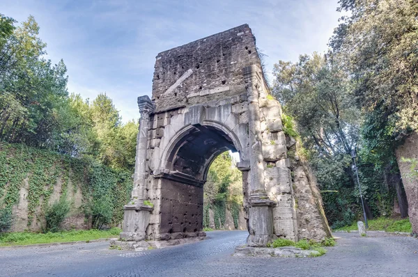 Oblouk drusus v Římě, Itálie — Stock fotografie