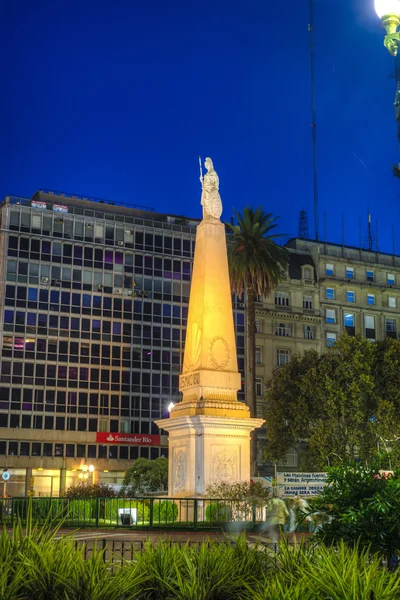La Piramida de Mayo en Buenos Aires, Argentina . — Foto de Stock