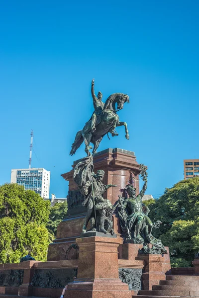 Plaza San Martin в Буэнос-Айресе, Аргентина . — стоковое фото