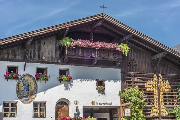 Dorp van igls in de buurt van innsbruck, Oostenrijk. — Zdjęcie stockowe