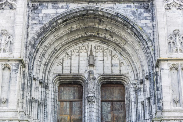 Igreja de Saint Waltrude em Mons, Bélgica . — Fotografia de Stock