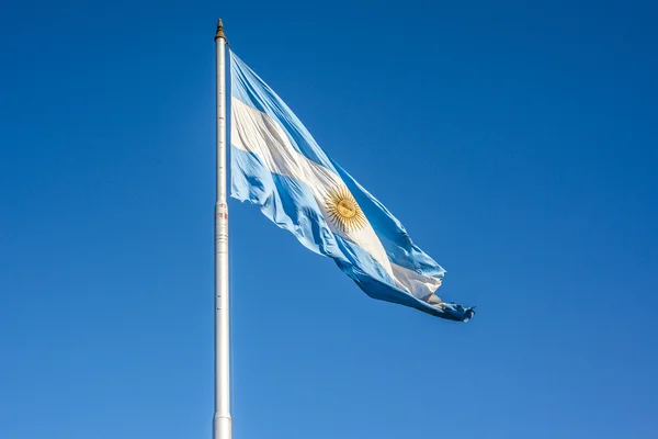 Argentinsk flagg i buenos aires, argentina. — Stockfoto