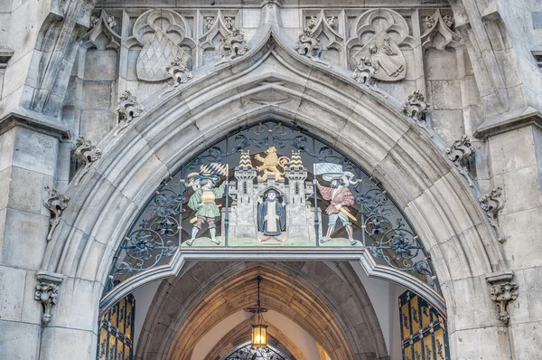 Neues rathaus gebäude in münchen — Stockfoto