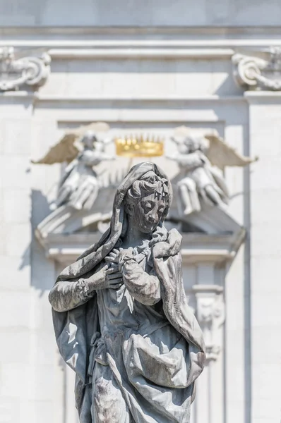 Kathedraal plein (domplatz) gelegen in salzburg, Oostenrijk — Stockfoto