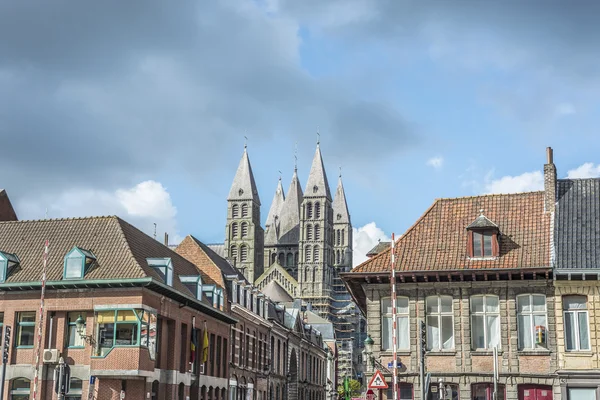 Bizim hanımı tournai Belçika'nın Katedrali — Stok fotoğraf