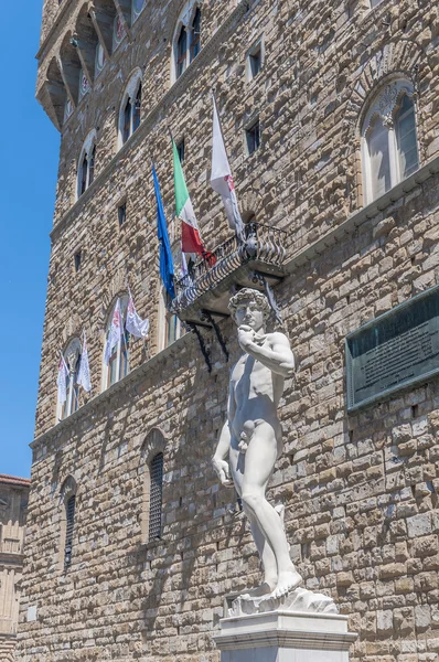 Estatua de David de Miguel Ángel en Florencia, Italia — Foto de Stock