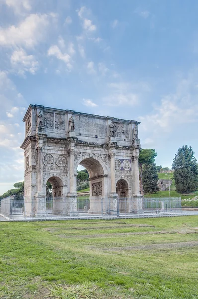 Konstantinský oblouk v Římě, Itálie — Stock fotografie
