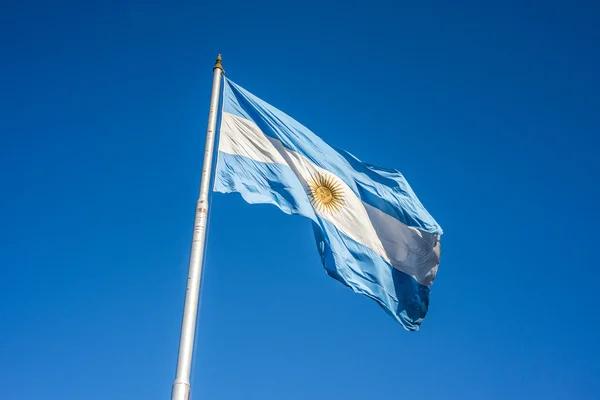 Argentinská vlajka v buenos aires, argentina. — Stock fotografie