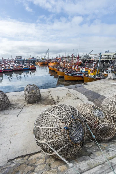 Łodzie rybackie pomarańczowy w mar del plata, Argentyna — Zdjęcie stockowe