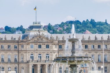 Yeni Sarayı'nda schlossplatz Stuttgart, Almanya