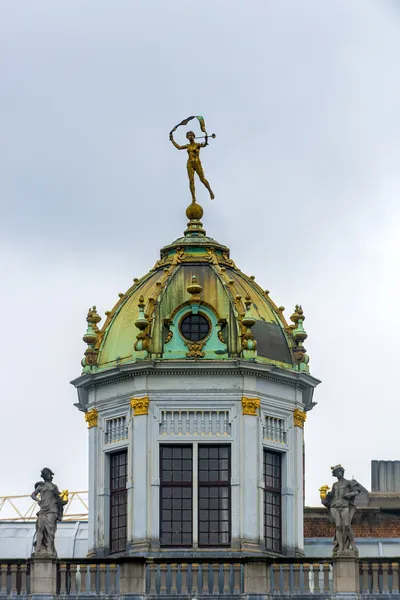 Guildhalls on Grand Place em Bruxelas, Bélgica . — Fotografia de Stock