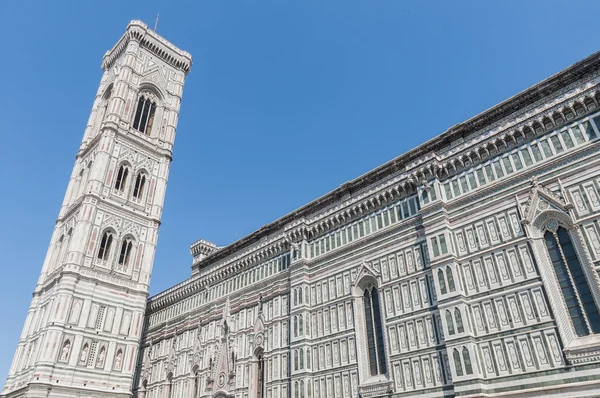 大教堂 di santa maria del fiore 在佛罗伦萨，意大利 — 图库照片