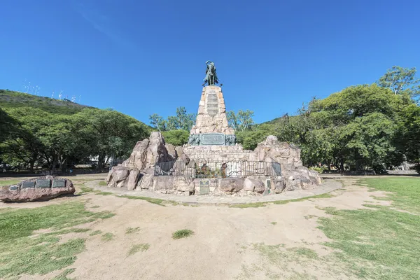 Denkmal für martin miguel de guemes, salta — Stockfoto