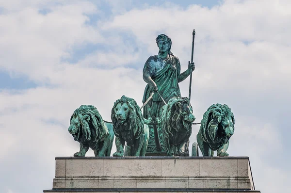 Siegestor, o arco triunfal em Munique, Alemanha — Fotografia de Stock