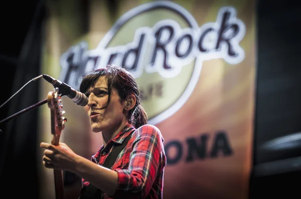 Amelie actúa en el concierto "Hard Rock Rocks La Merce" dentro de —  Fotos de Stock