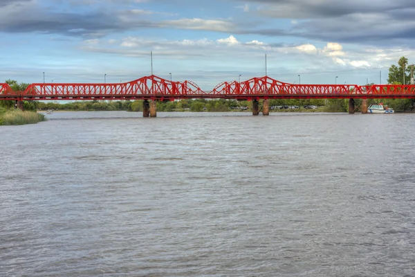 桥梁在 gualeguaychu 河，阿根廷. — 图库照片