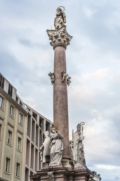 Columna de Santa Ana en Innsbruck, Austria . —  Fotos de Stock