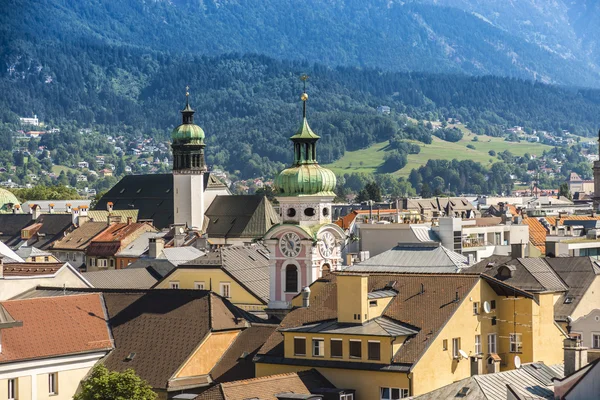 Vista geral de Innsbruck no oeste da Áustria . — Fotografia de Stock
