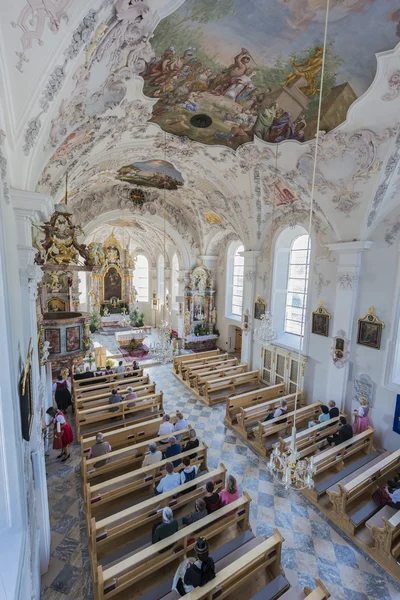 Kyrkan saint margaret i oberperfuss, Österrike. — Stockfoto