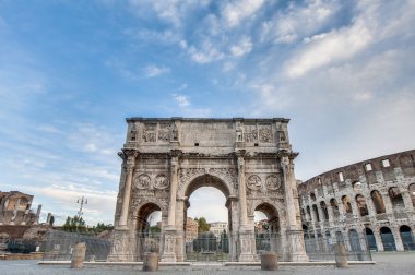 Roma, İtalya 'da Konstantin Kemeri