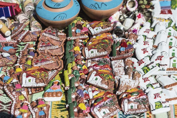 Souvenirs in purmamarca, jujuy, Argentinië. — Stockfoto
