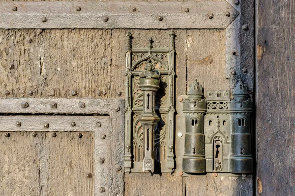 City Hall lock and door pull in Mons, Bélgica . — Fotografia de Stock