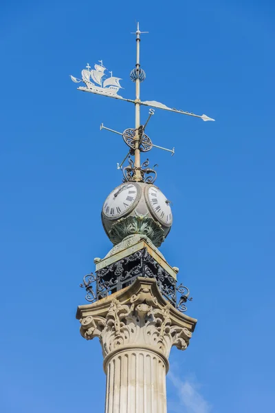 Obelisk in einer Koruna, Galicien, Spanien — Stockfoto