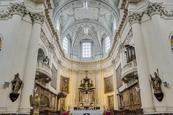 Katedra St aubin, w namur, Belgia. — Zdjęcie stockowe